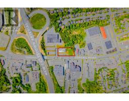 680-686 Topsail Road thumbnail 3
