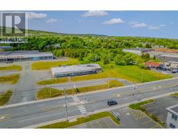680-686 Topsail Road thumbnail 4