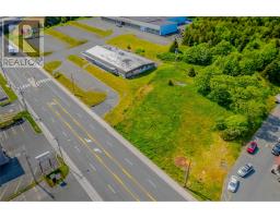 680-686 Topsail Road thumbnail 8