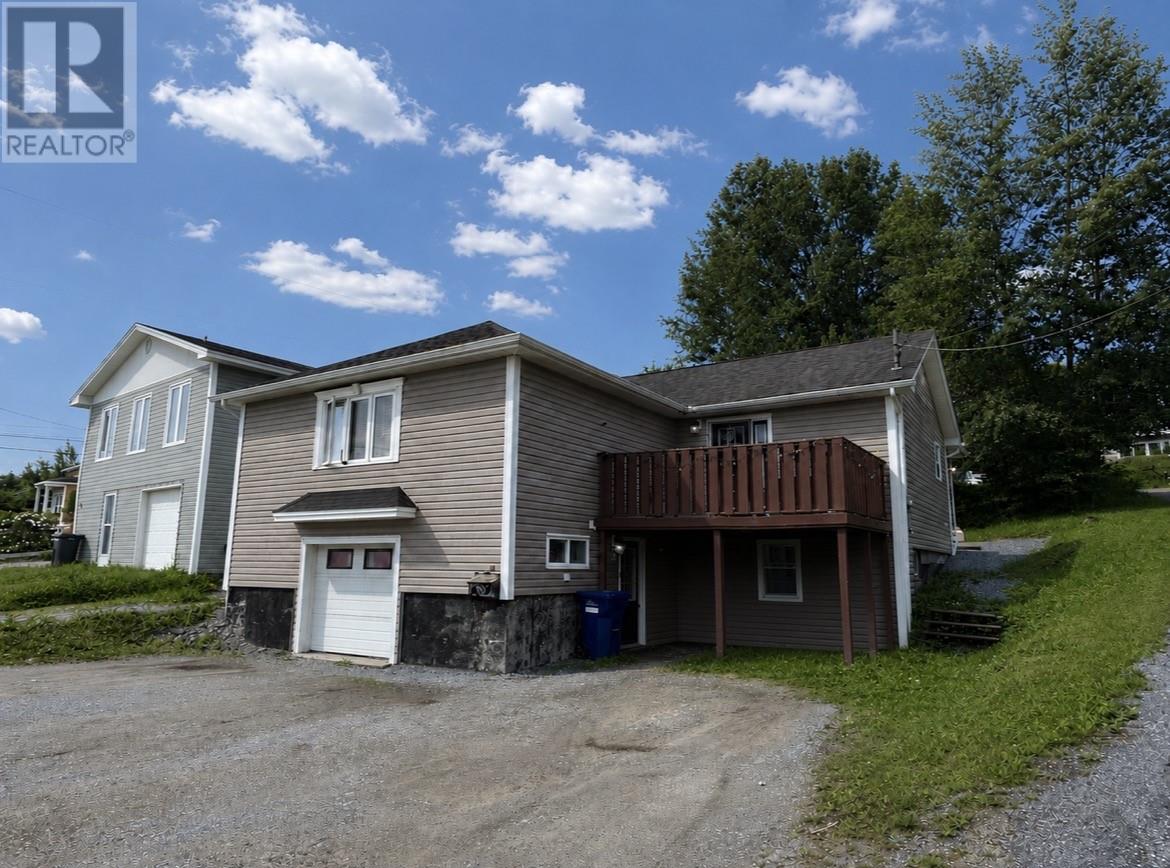 14 Riverhead Road - 1