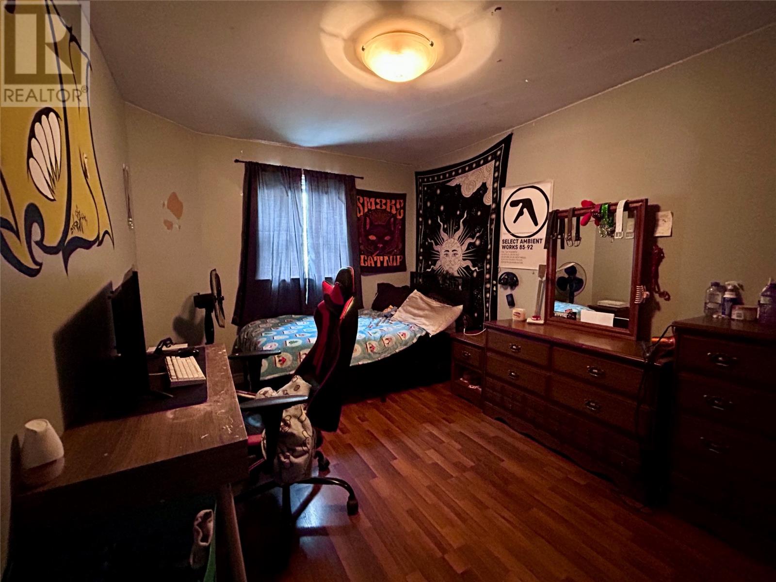 14 Riverhead Road - 14