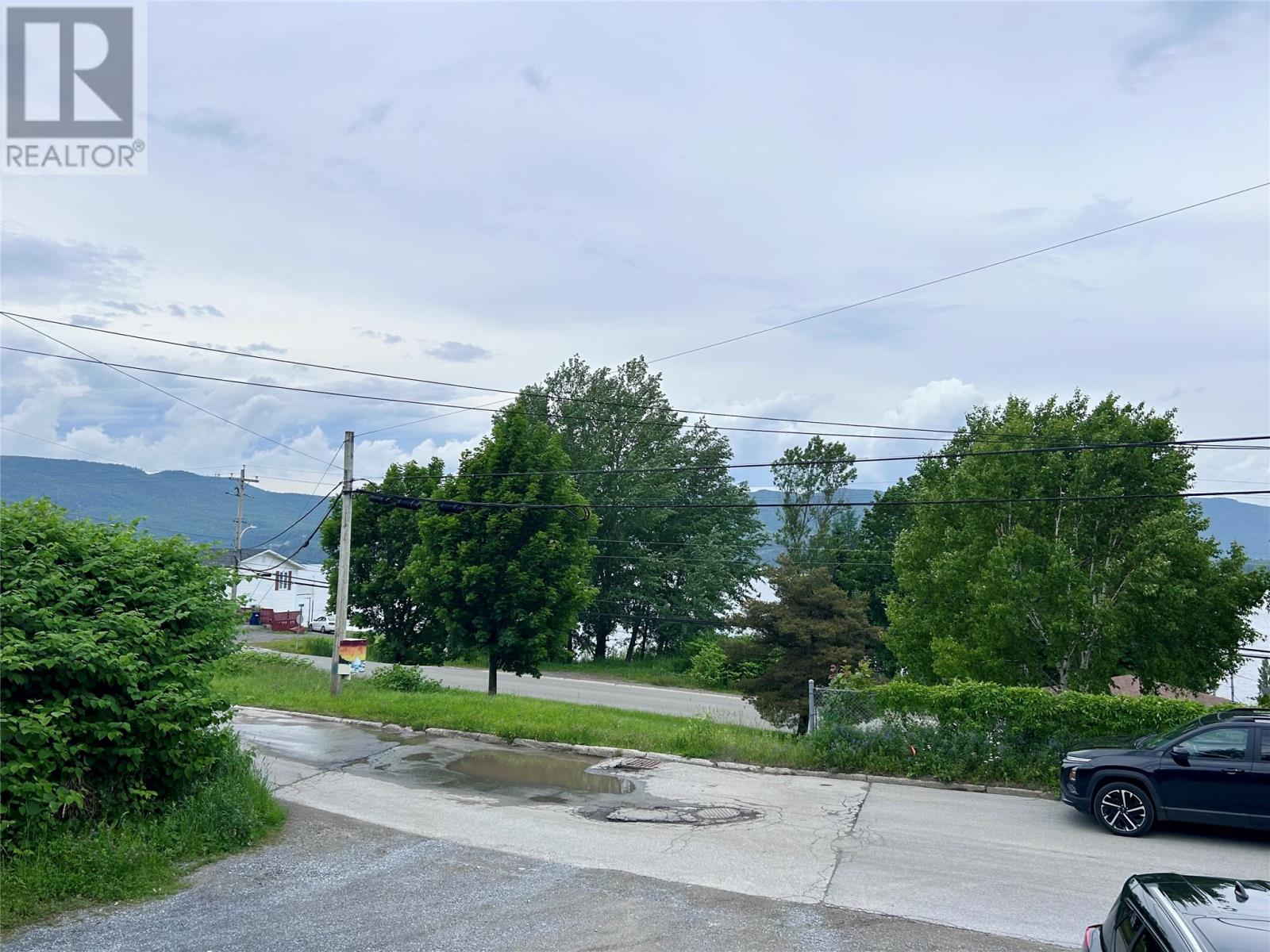 14 Riverhead Road - 19