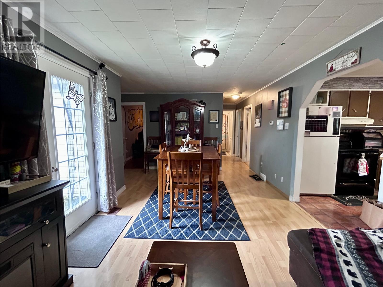 14 Riverhead Road - 5