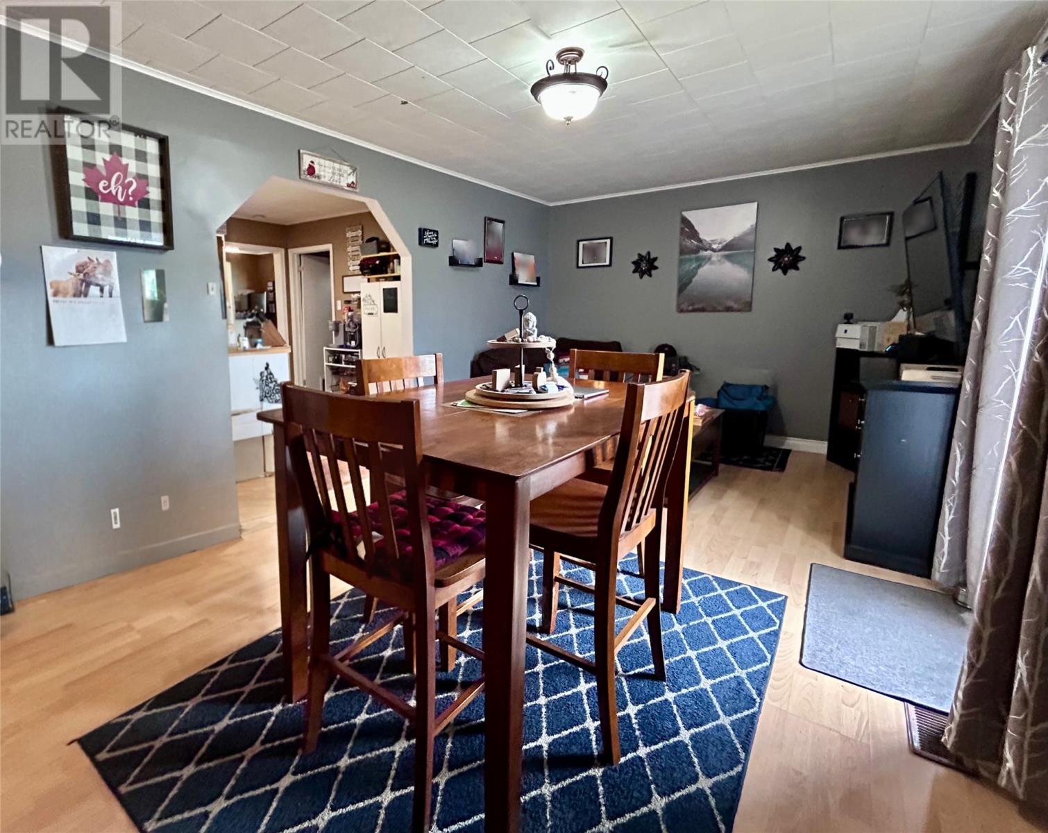 14 Riverhead Road - 7