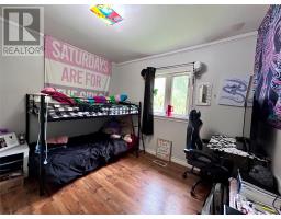 14 Riverhead Road thumbnail 13