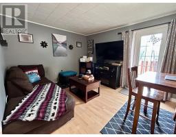 14 Riverhead Road thumbnail 4