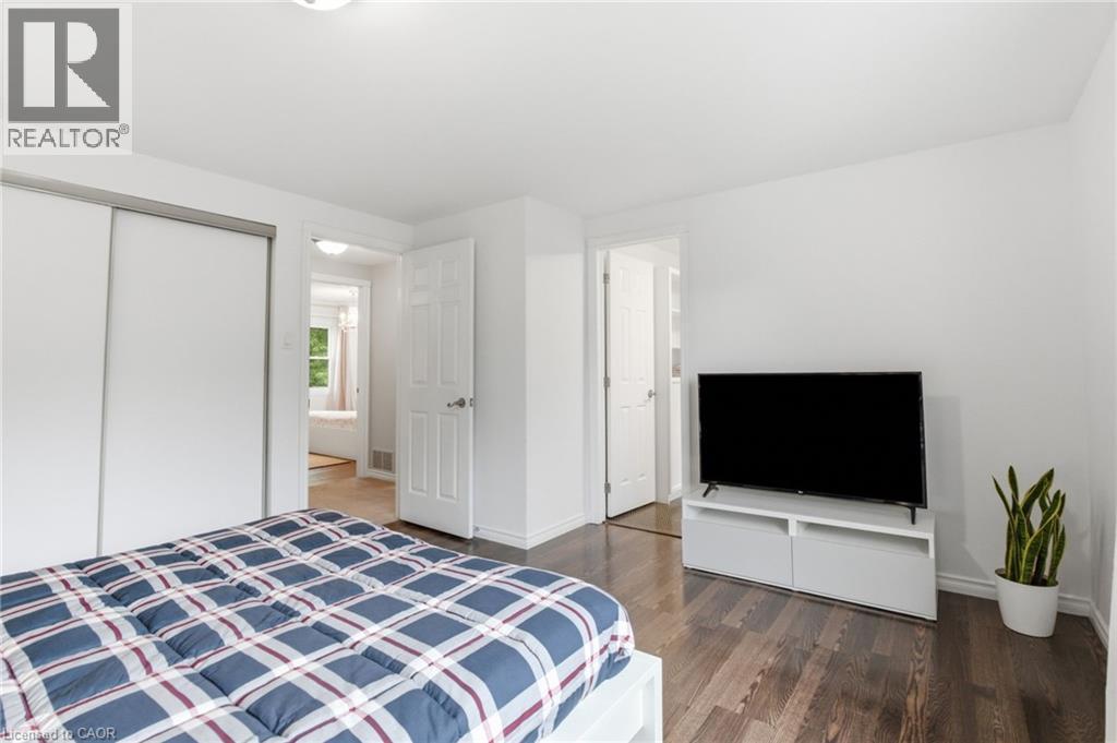 2367 MONTGOMERY Drive - 18
