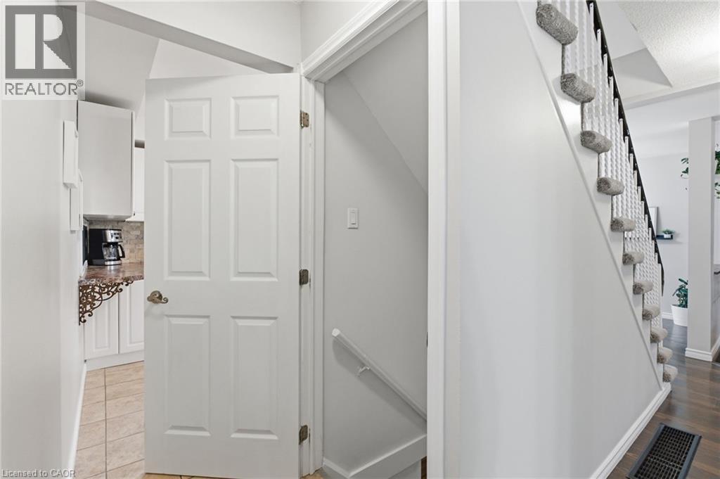 2367 MONTGOMERY Drive - 25