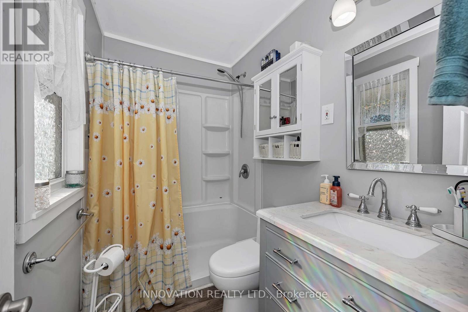 2 Bedroom for Sale in Renfrew – 144 FRANCIS STREET – By Peter Sagos - Image 17