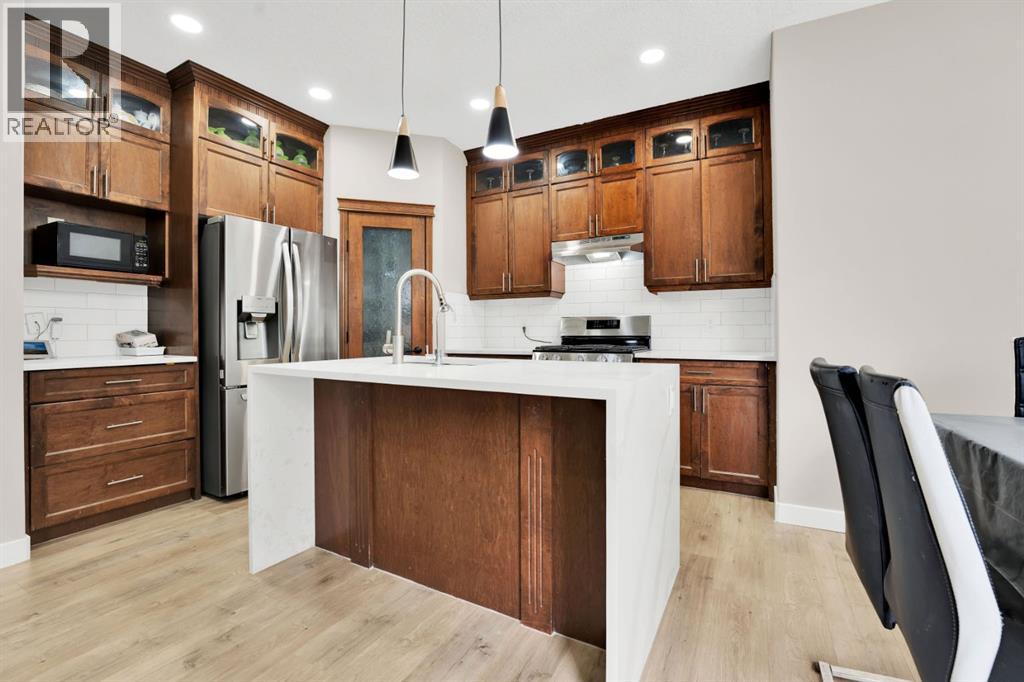 360 Saddlemont Boulevard NE - 12