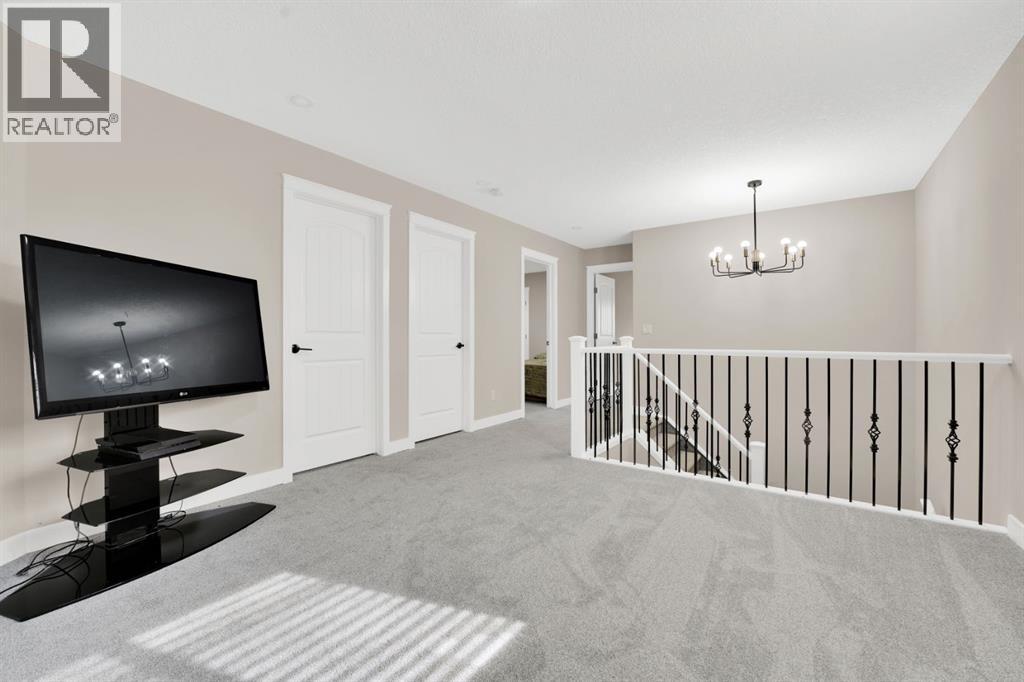 360 Saddlemont Boulevard NE - 17