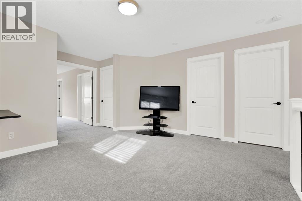 360 Saddlemont Boulevard NE - 18