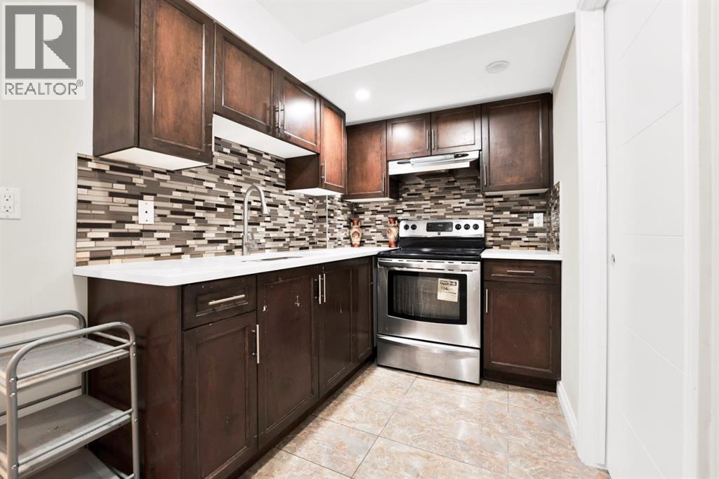 360 Saddlemont Boulevard NE - 32