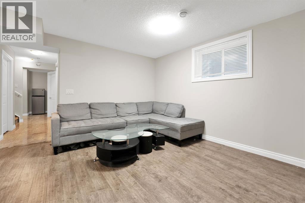 360 Saddlemont Boulevard NE - 34