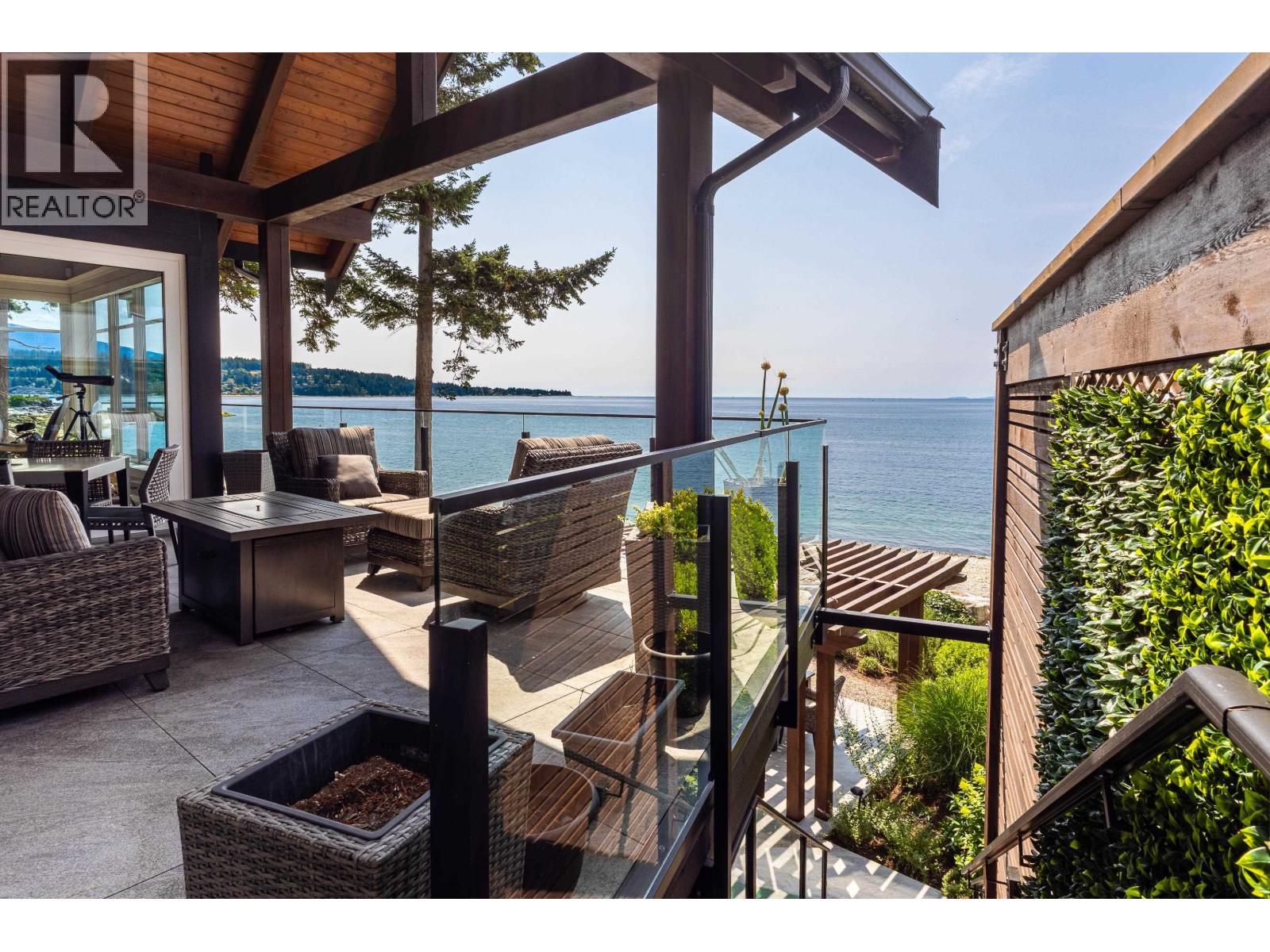 6001 SILVERSTONE LANE, Sechelt