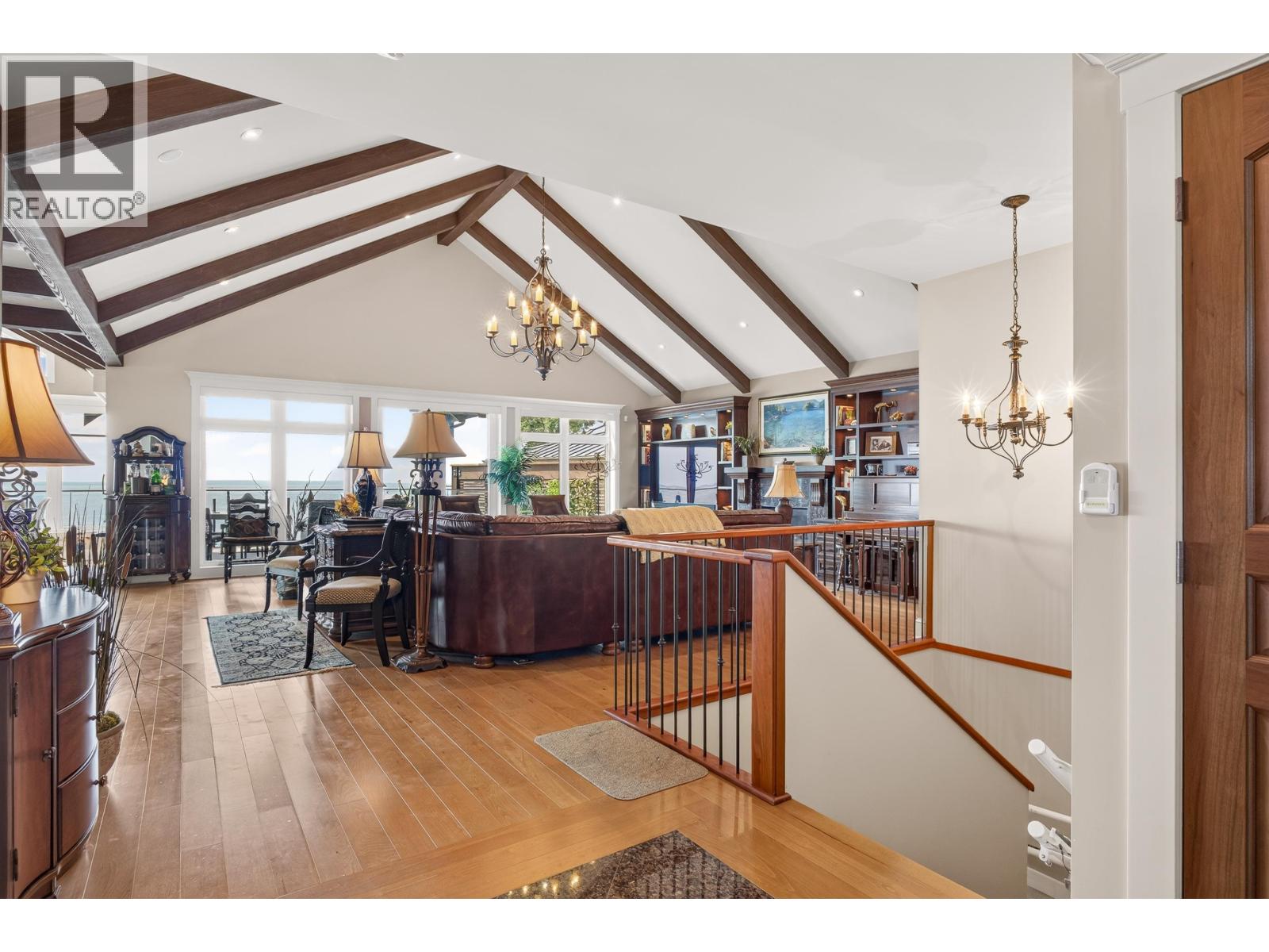 6001 SILVERSTONE LANE, Sechelt