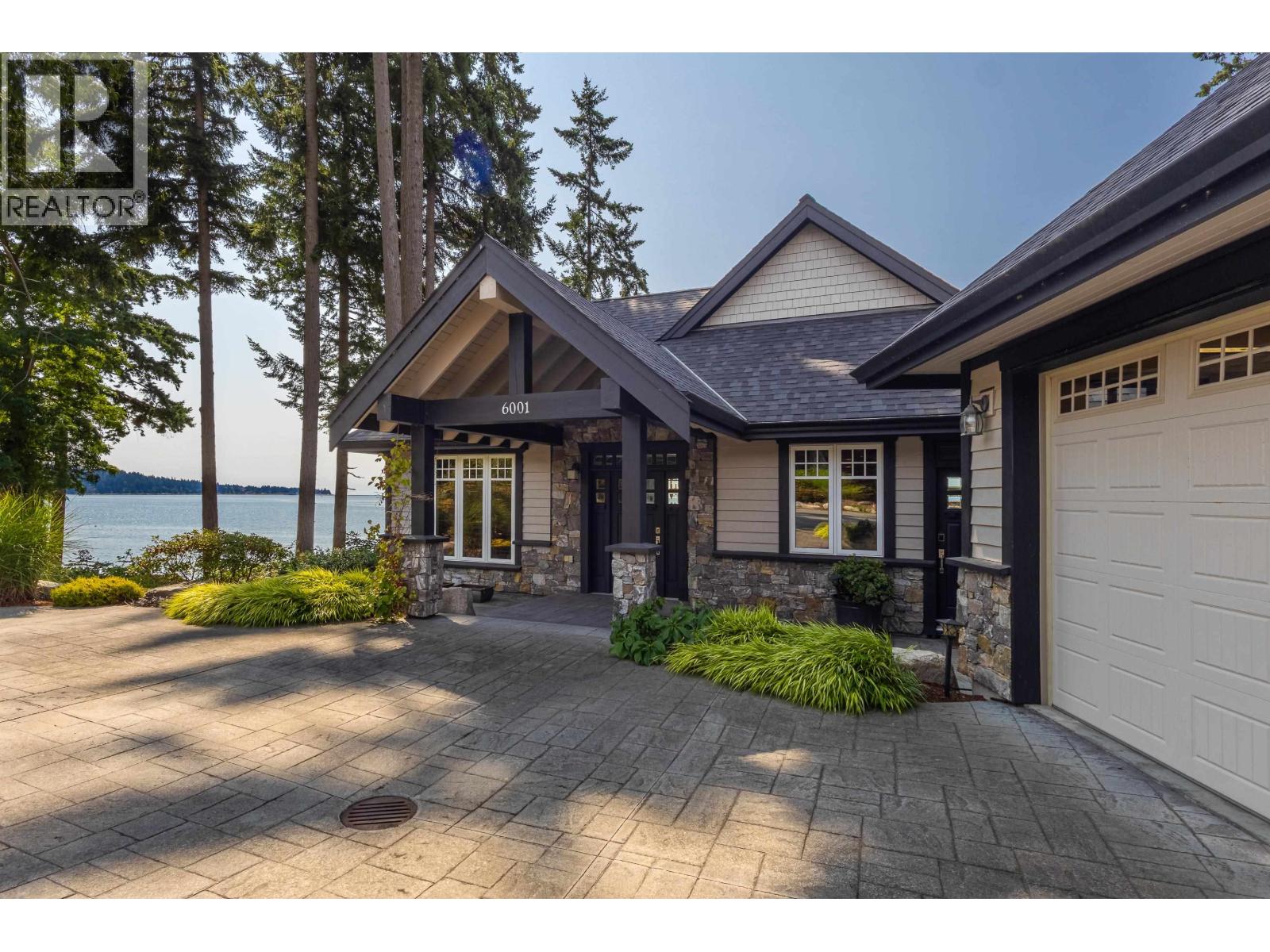 6001 SILVERSTONE LANE, Sechelt