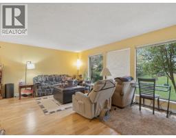 3183 Beacon Drive, Coquitlam, BC V3C3W7 Photo 10