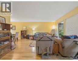 3183 Beacon Drive, Coquitlam, BC V3C3W7 Photo 11