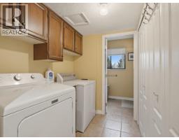 3183 Beacon Drive, Coquitlam, BC V3C3W7 Photo 8