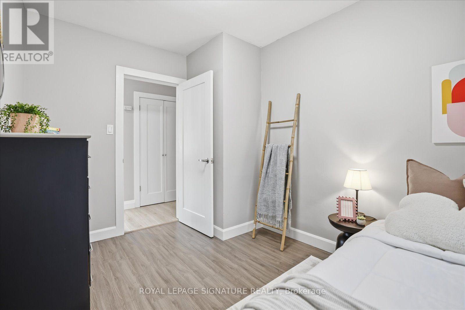 24 LATHAM AVENUE - 19