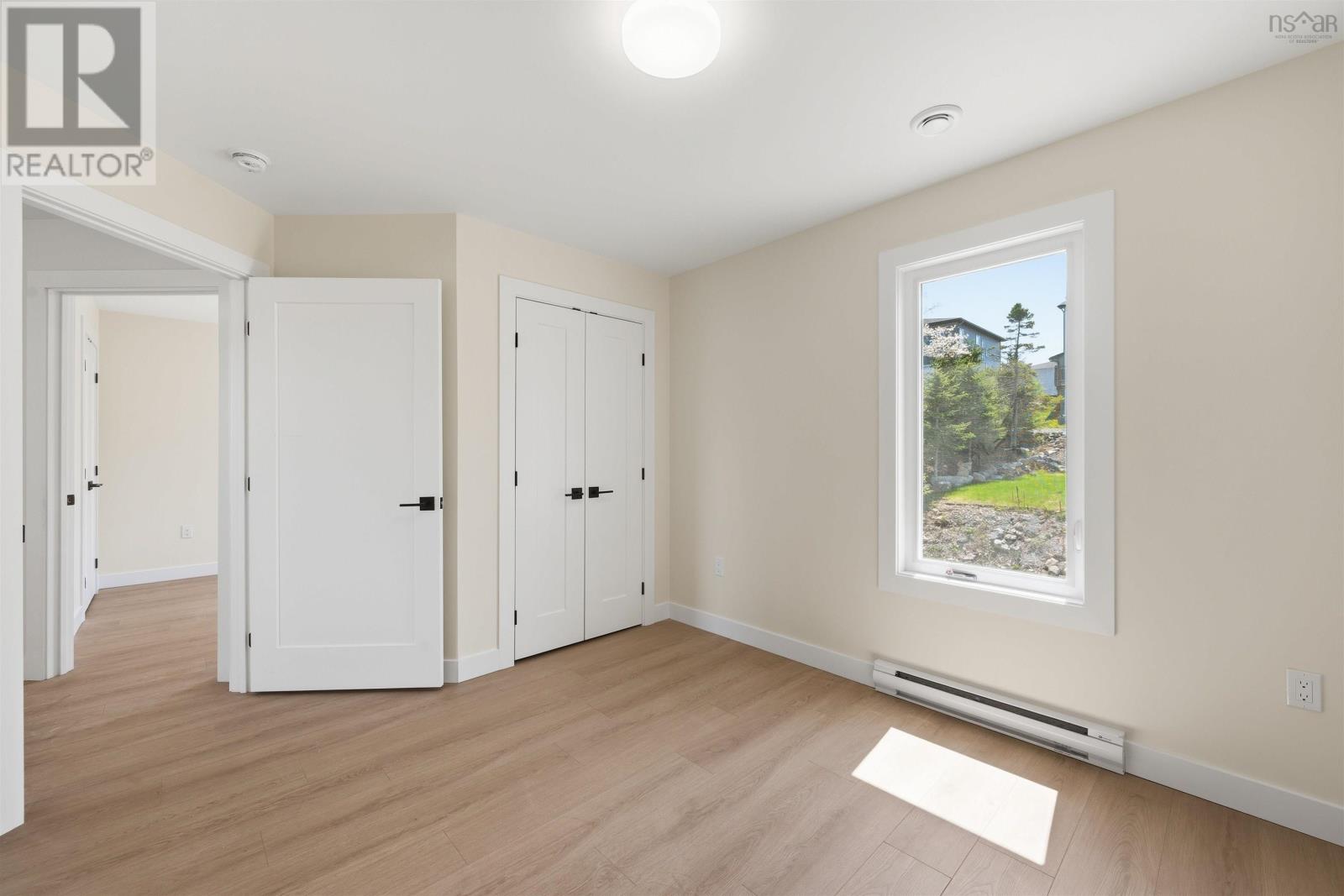 9 Swivel Court - 27