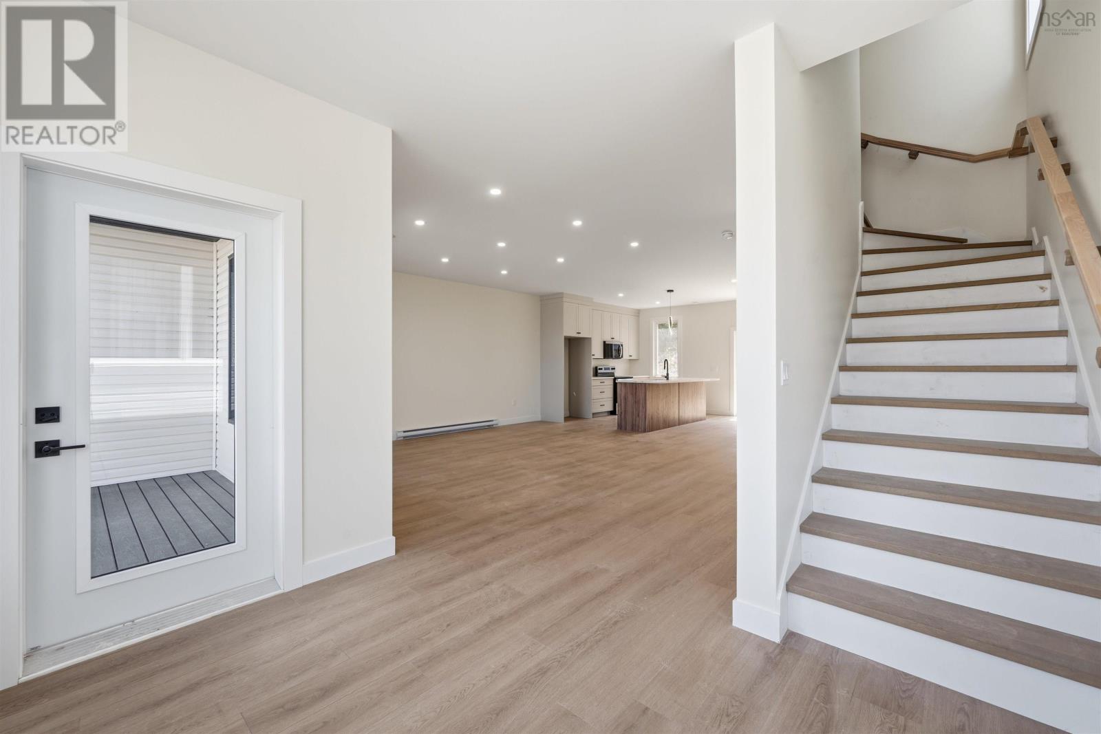 9 Swivel Court - 24
