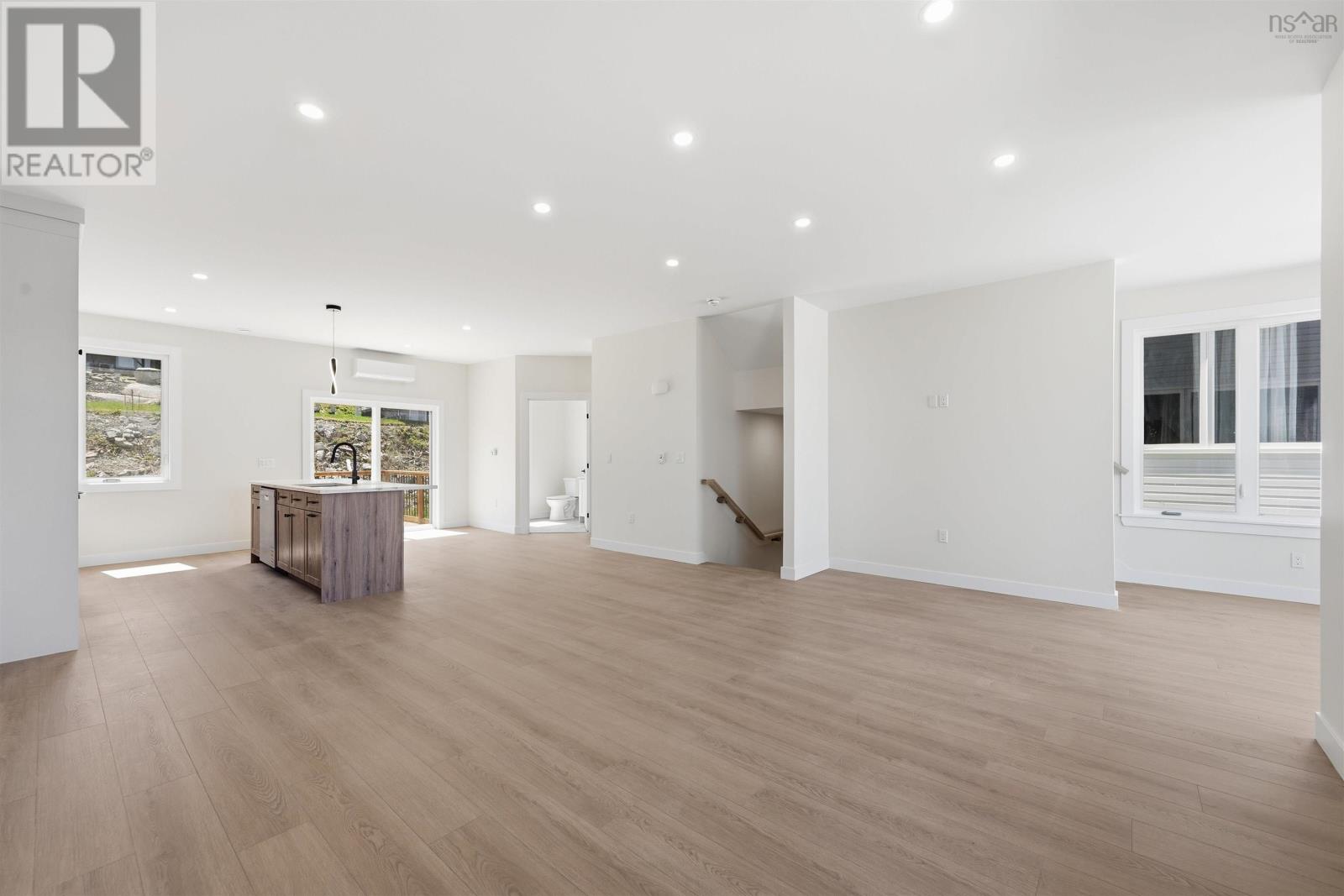 9 Swivel Court - 14