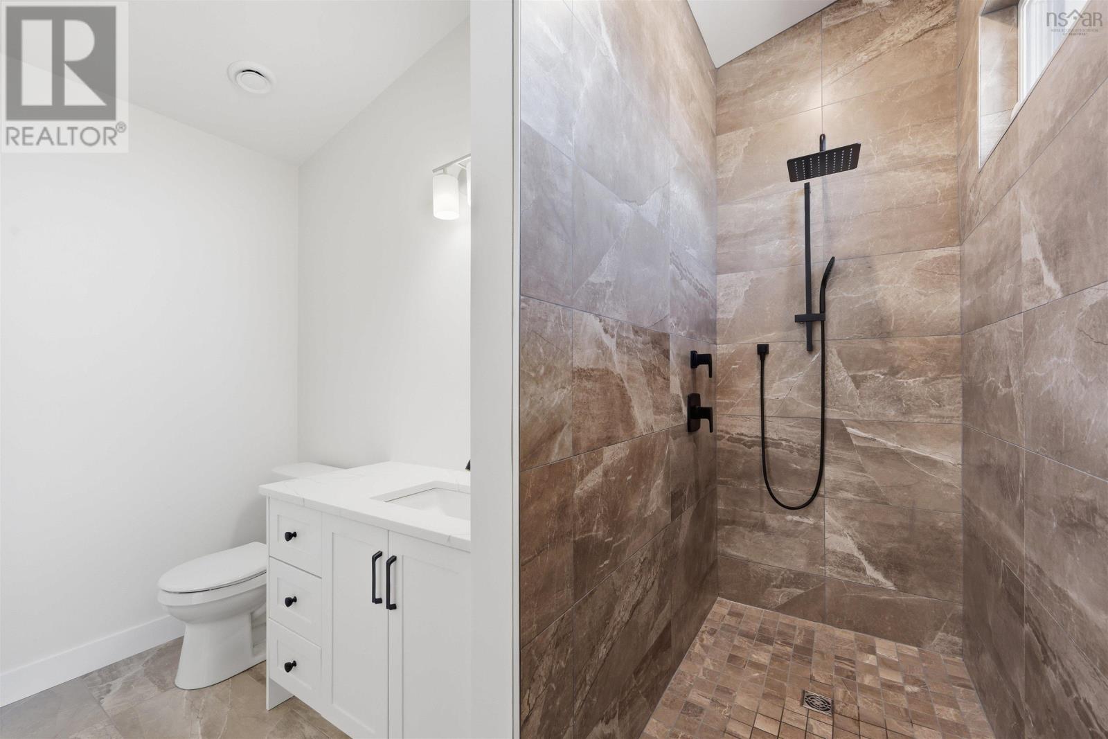 9 Swivel Court - 38