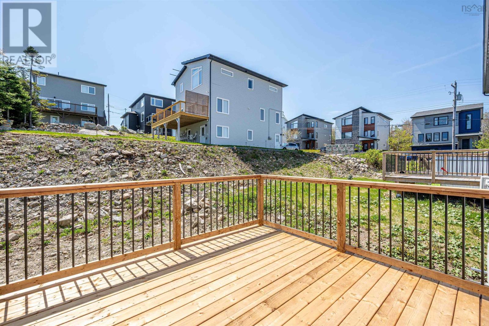 9 Swivel Court - 43