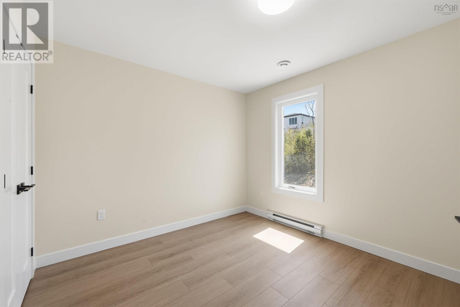 9 Swivel Court - 28