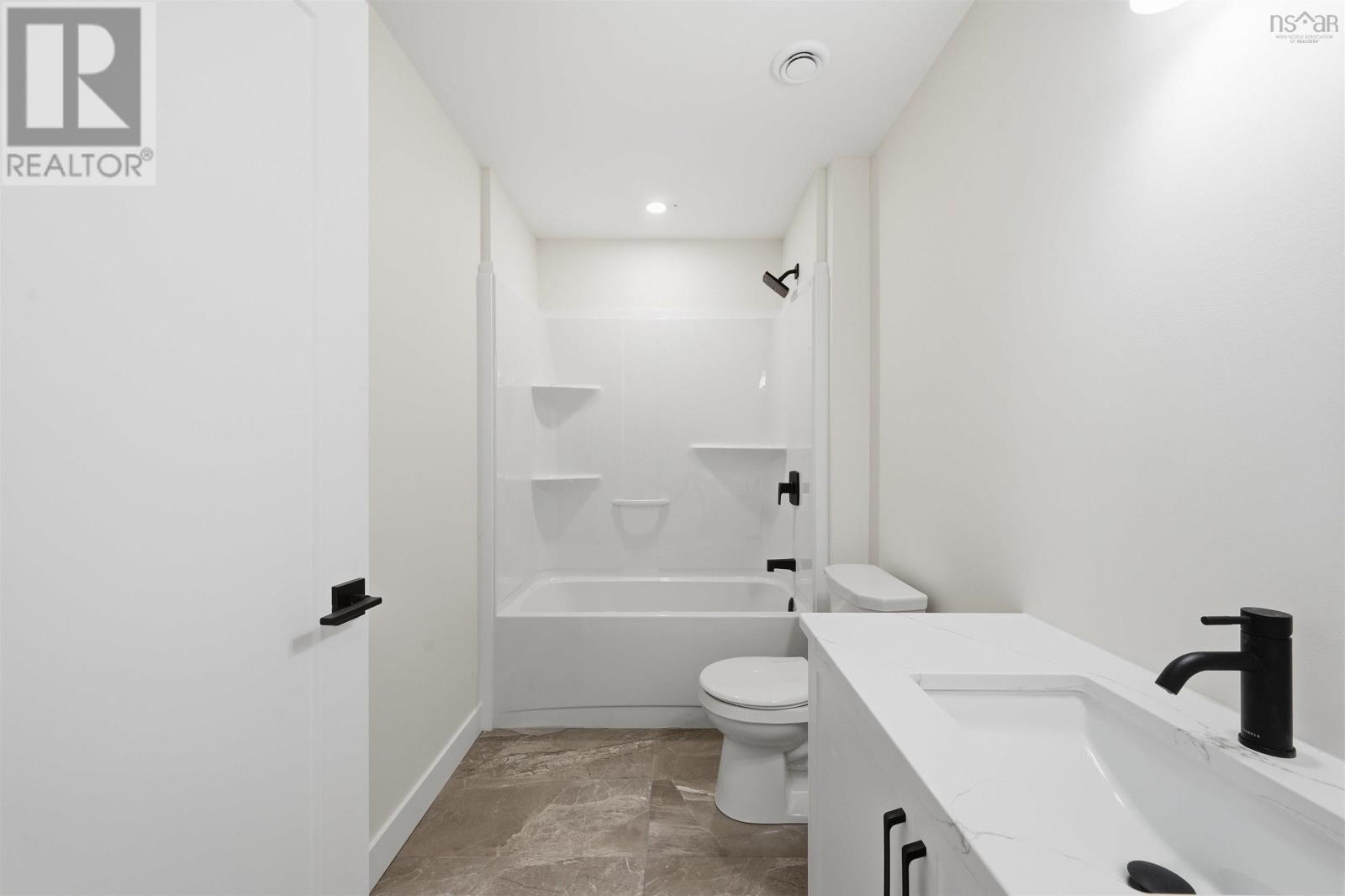 9 Swivel Court - 31