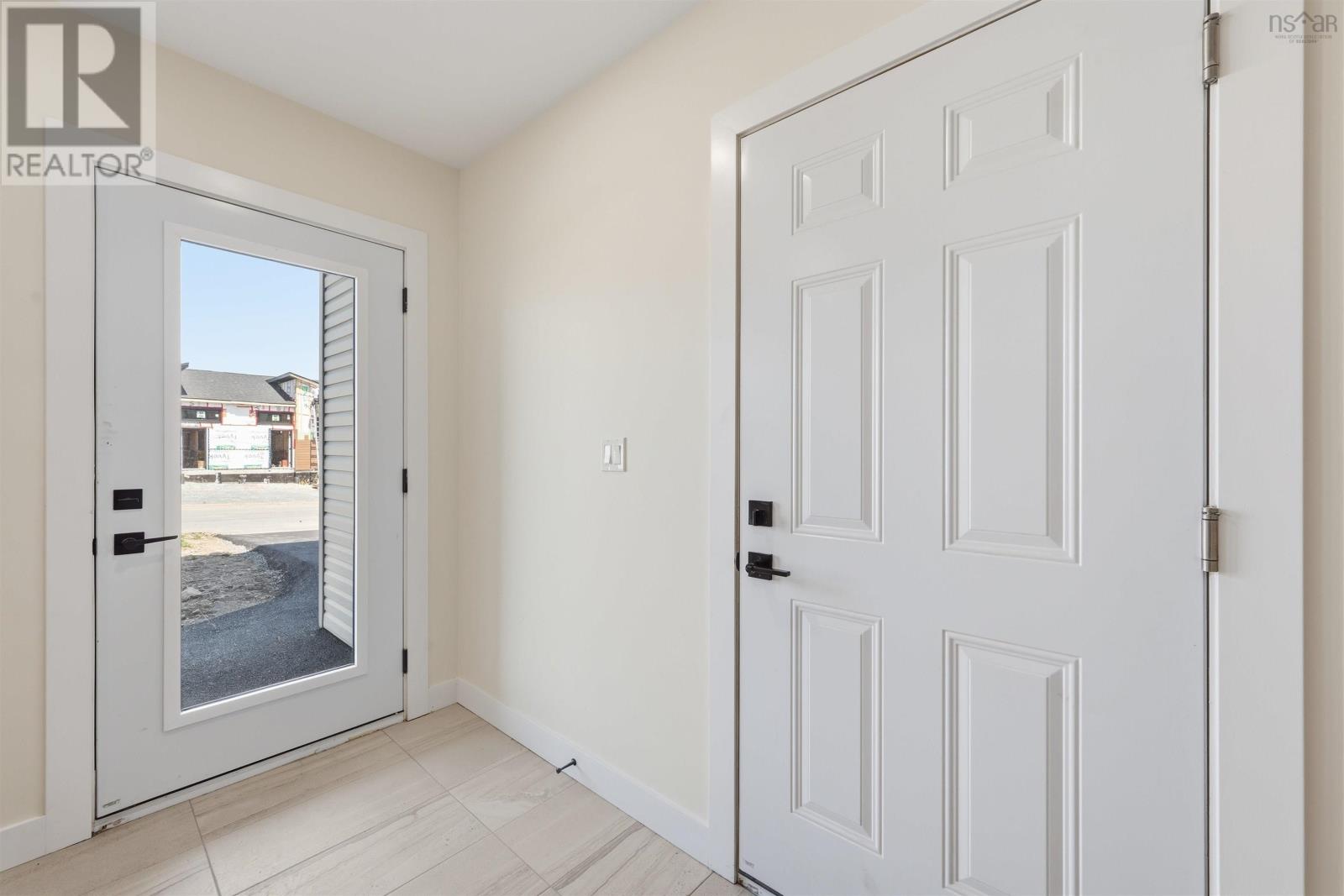 9 Swivel Court - 5