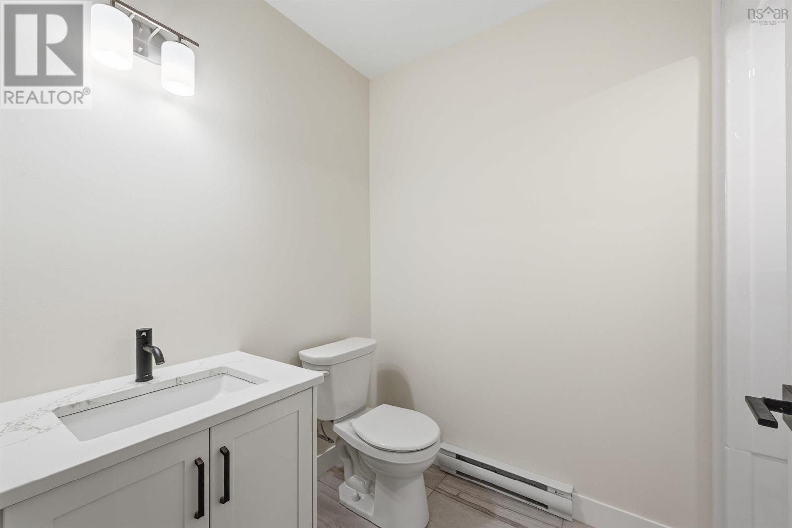 9 Swivel Court - 9