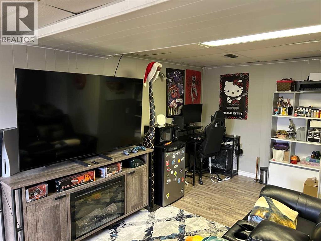 449 20 Street NE - 15