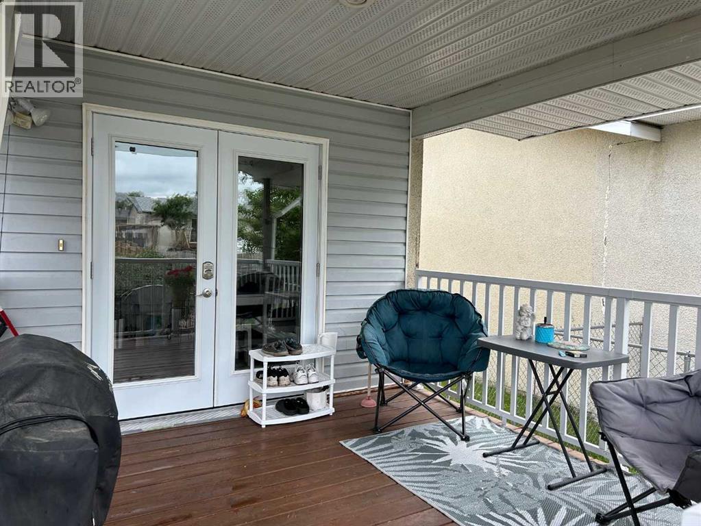 449 20 Street NE - 21