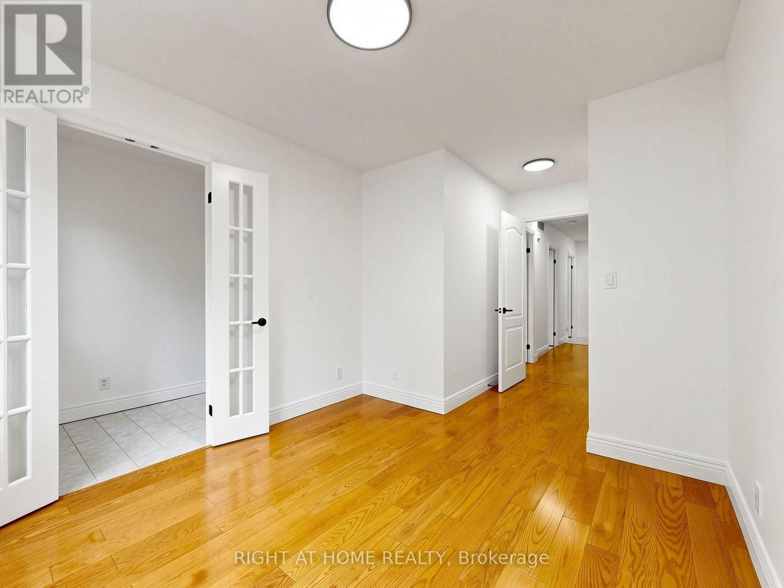 #1520 28 SOMMERSET WAY - 21