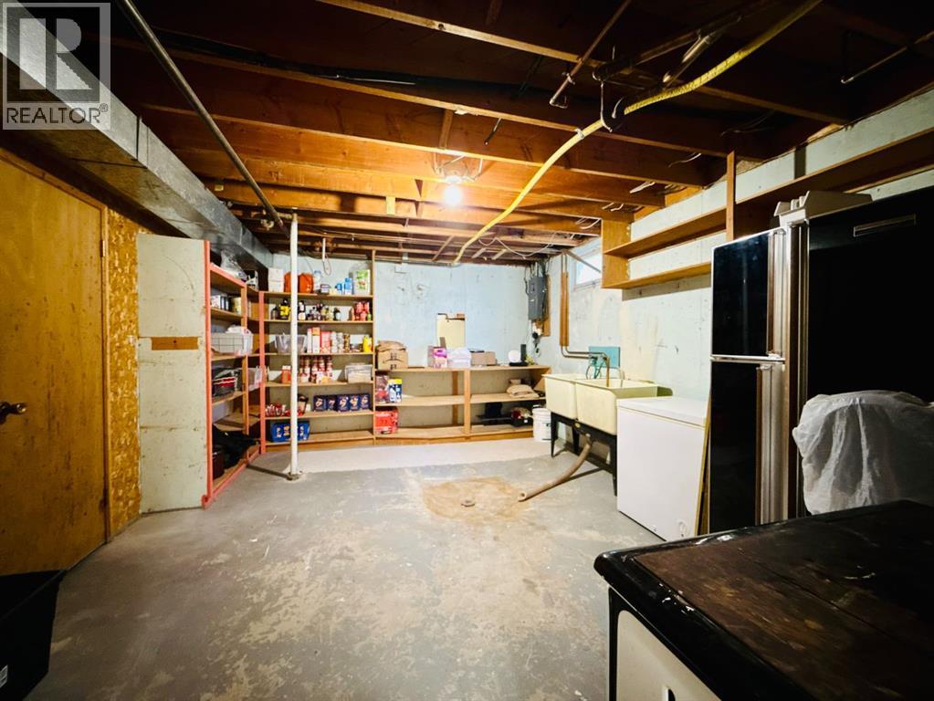 2015 24 Street S - 26