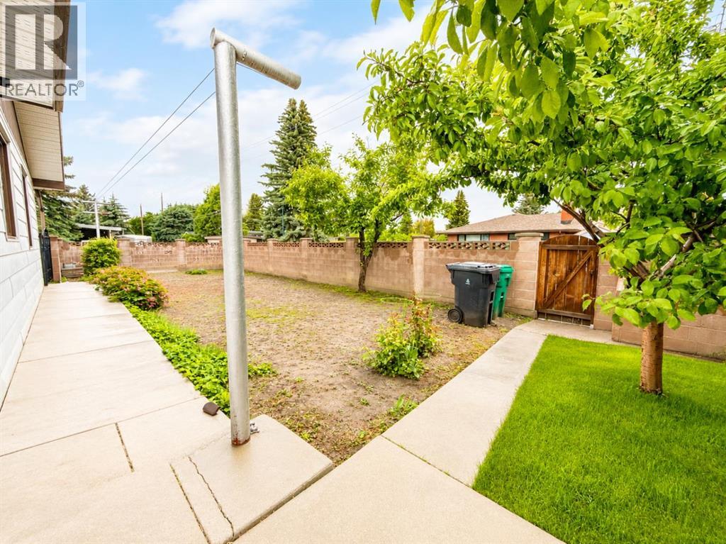 2015 24 Street S - 33