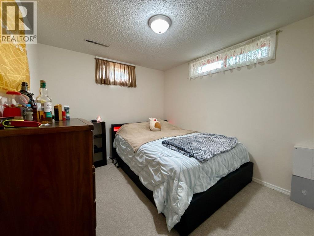 2015 24 Street S - 24