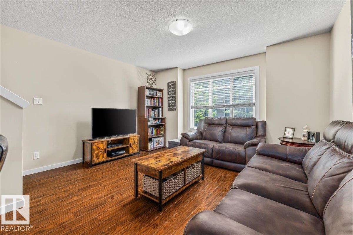 #40 9515 160 AV NW - 11