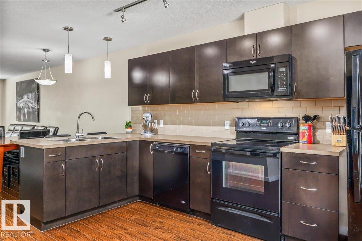 #40 9515 160 AV NW - 2