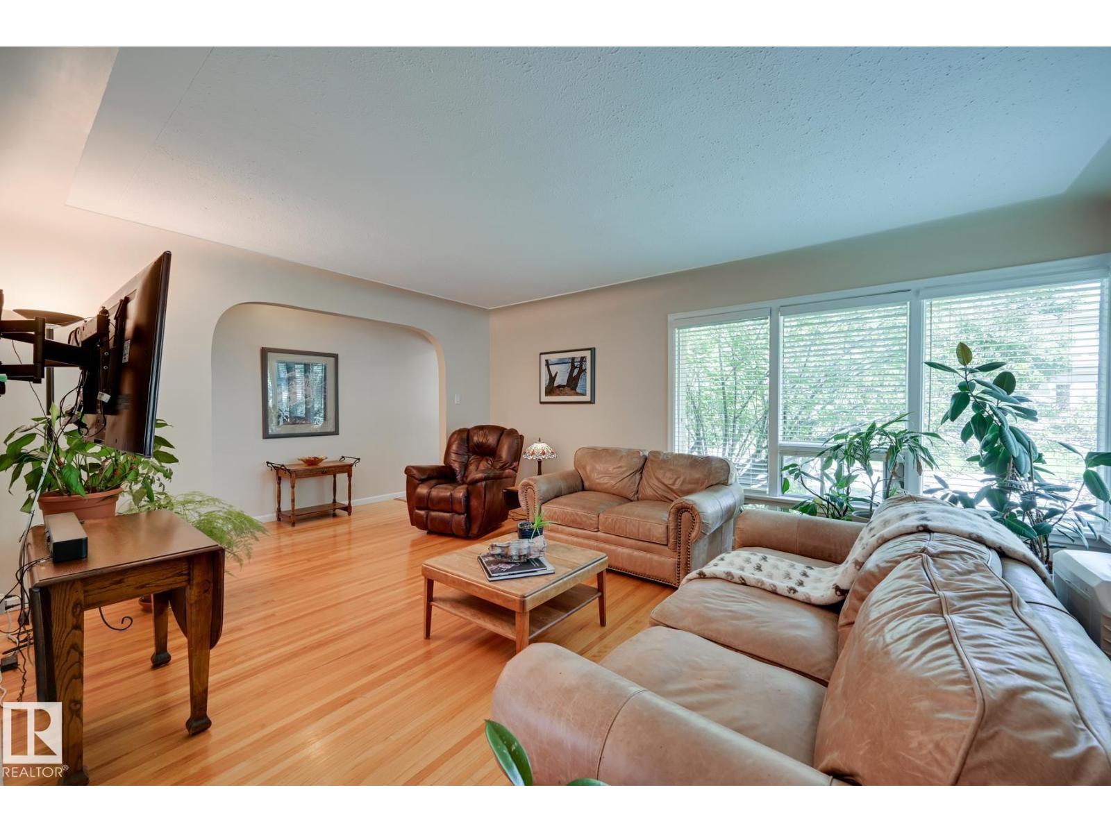 13503 106A AV NW - 15