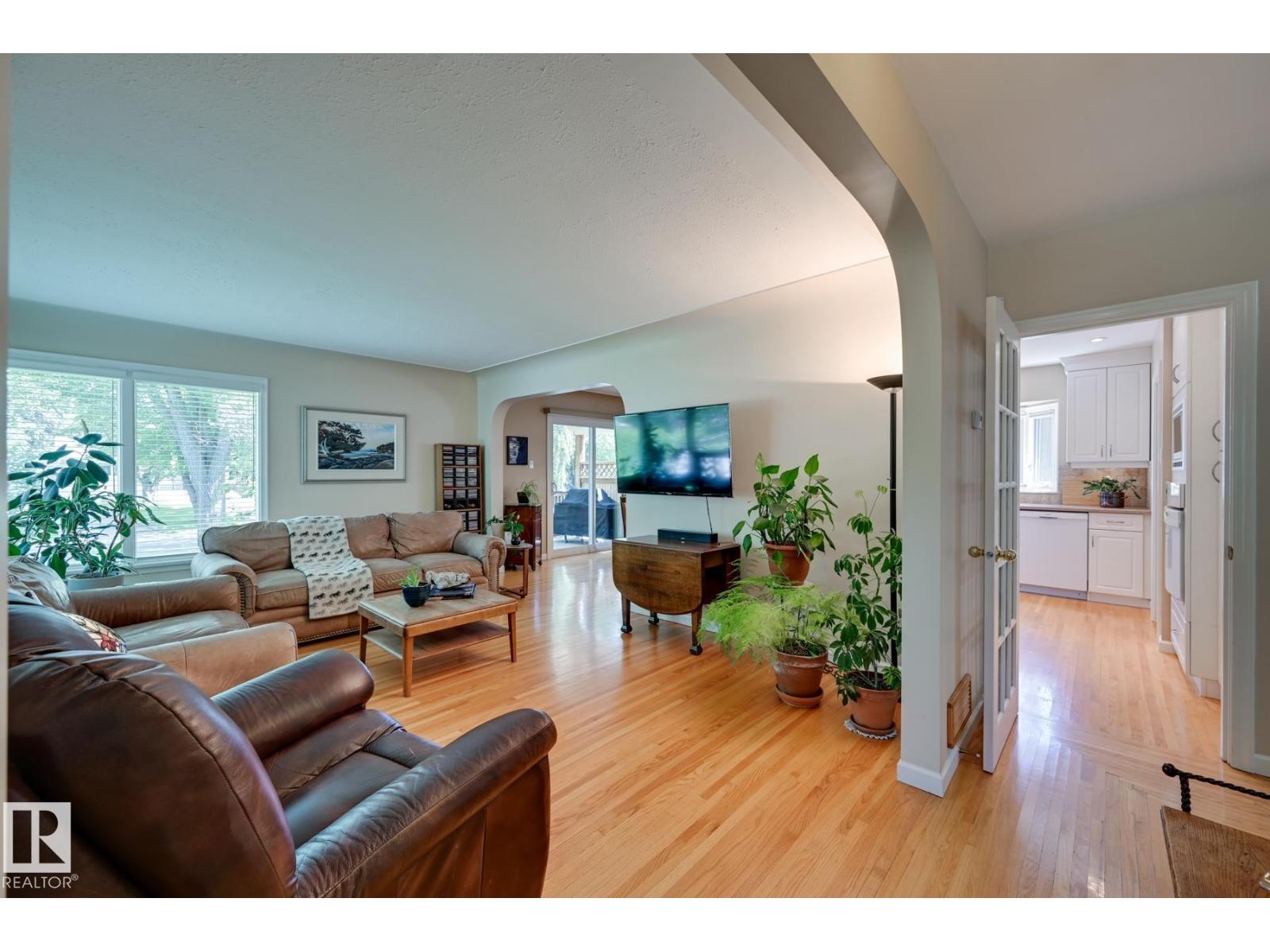 13503 106A AV NW - 16