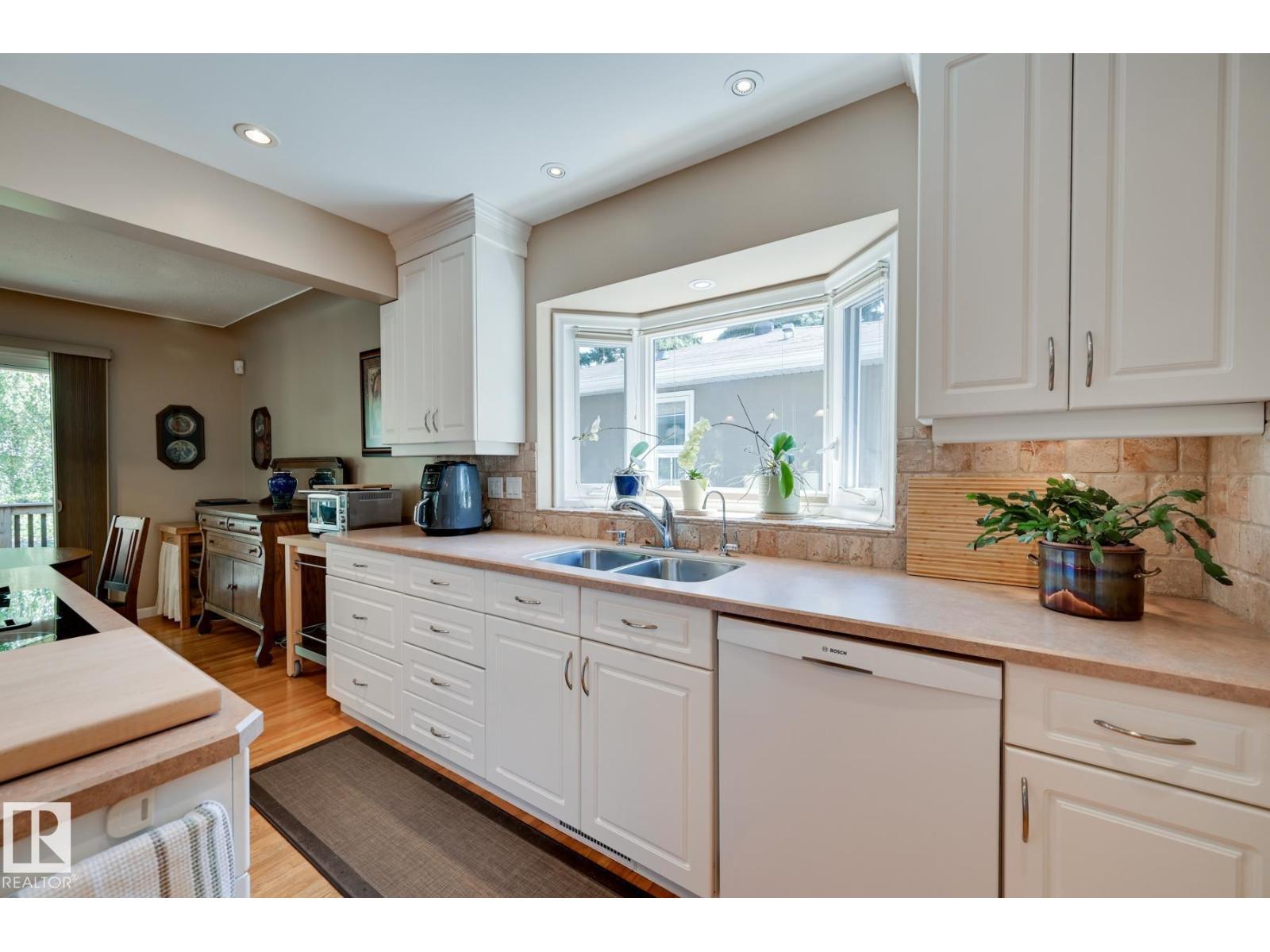 13503 106A AV NW - 26