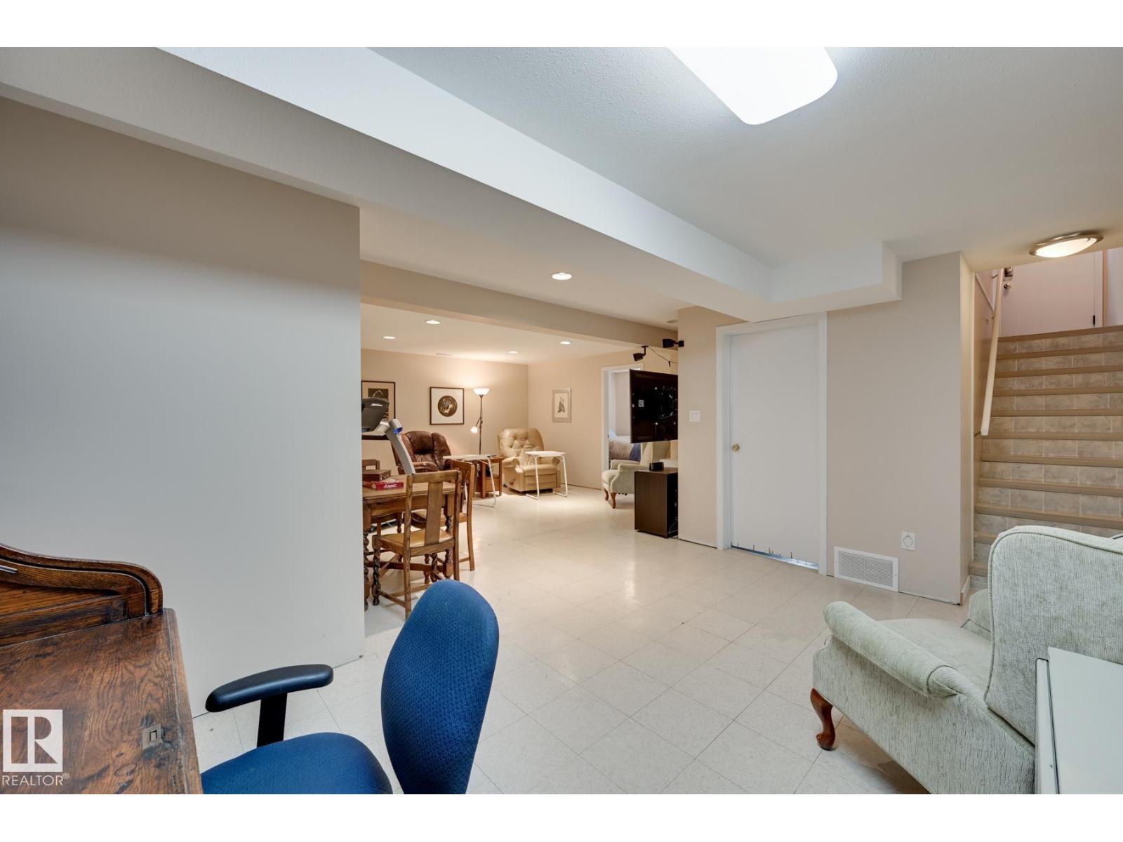13503 106A AV NW - 37