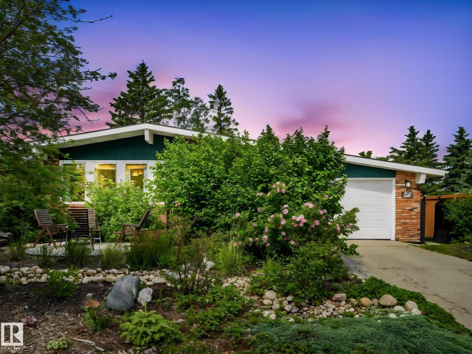 32 Malvern DR - 1
