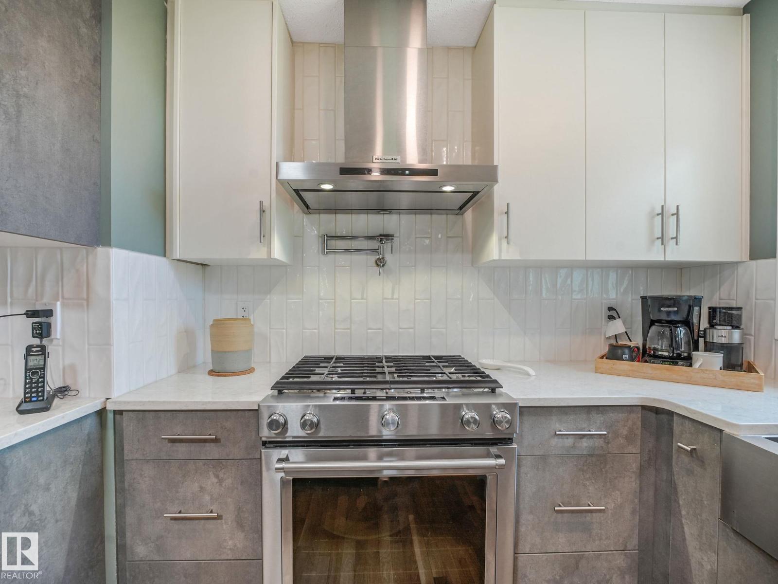 32 Malvern DR - 21