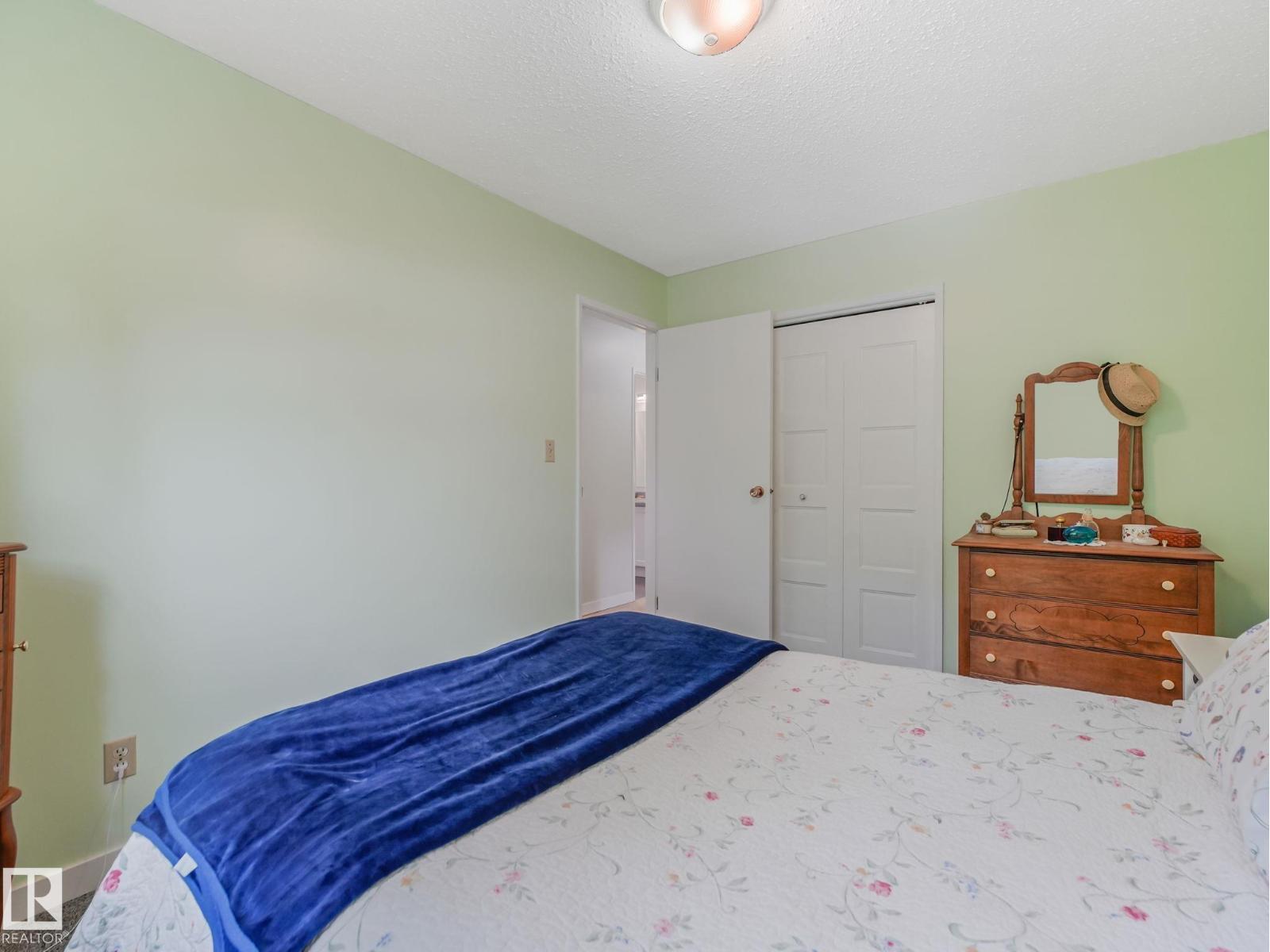 32 Malvern DR - 30