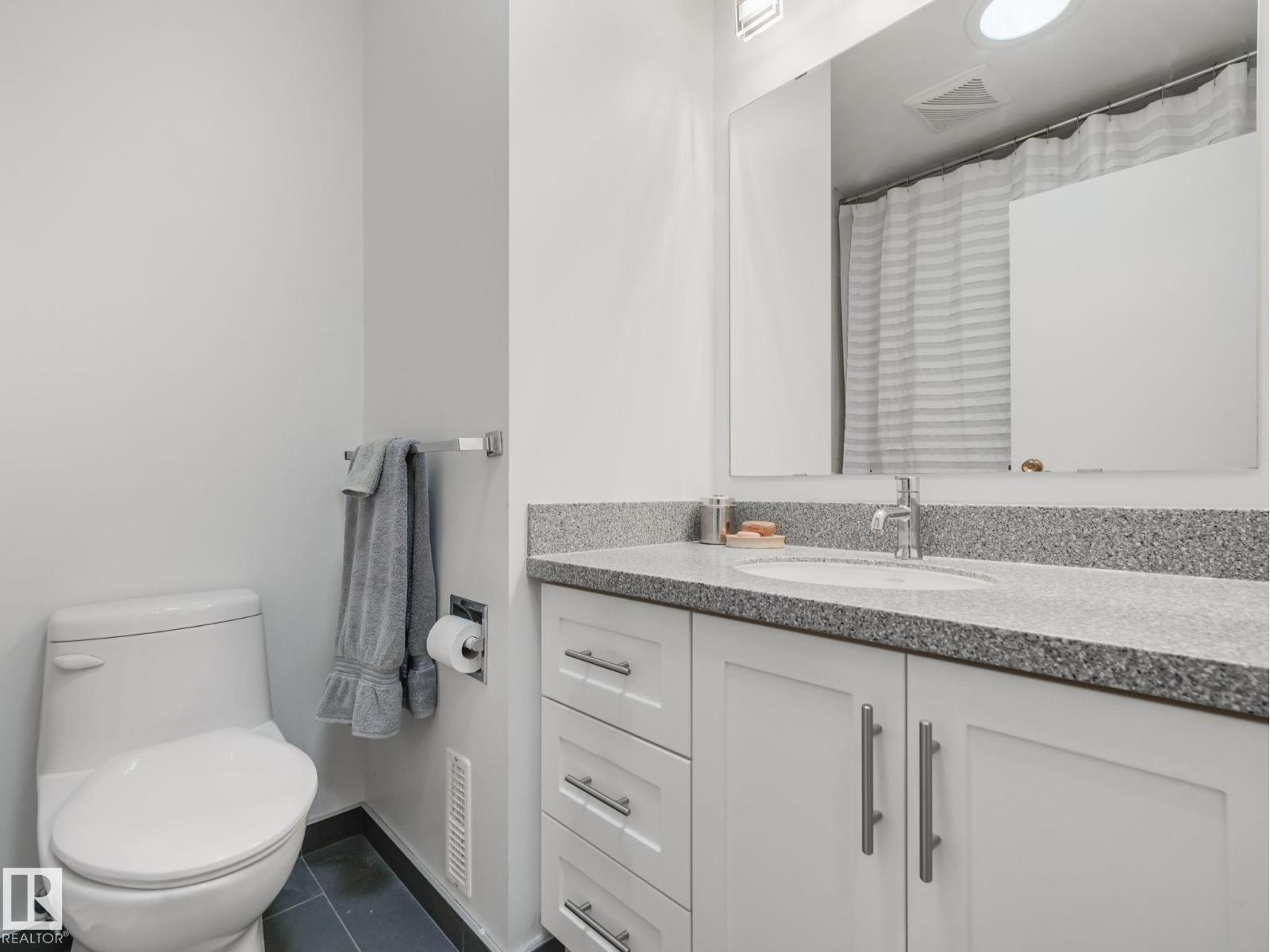 32 Malvern DR - 32